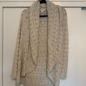 Cabi Medium Circle Sweater
